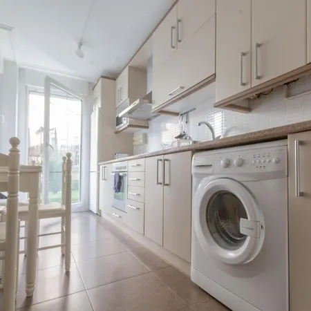 Lejlighed Gibaja Apartmento Con Jardin