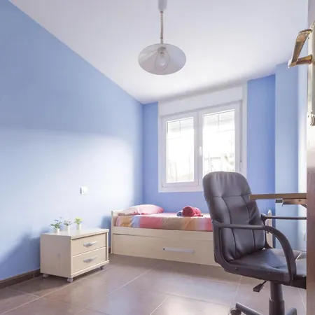 Apartmento Con Jardin Gibaja