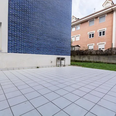 Lejlighed Gibaja Apartmento Con Jardin